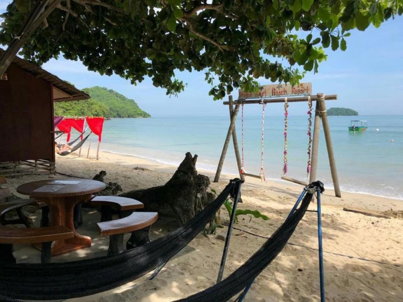 Image: Dragon Pearl Beach Resort