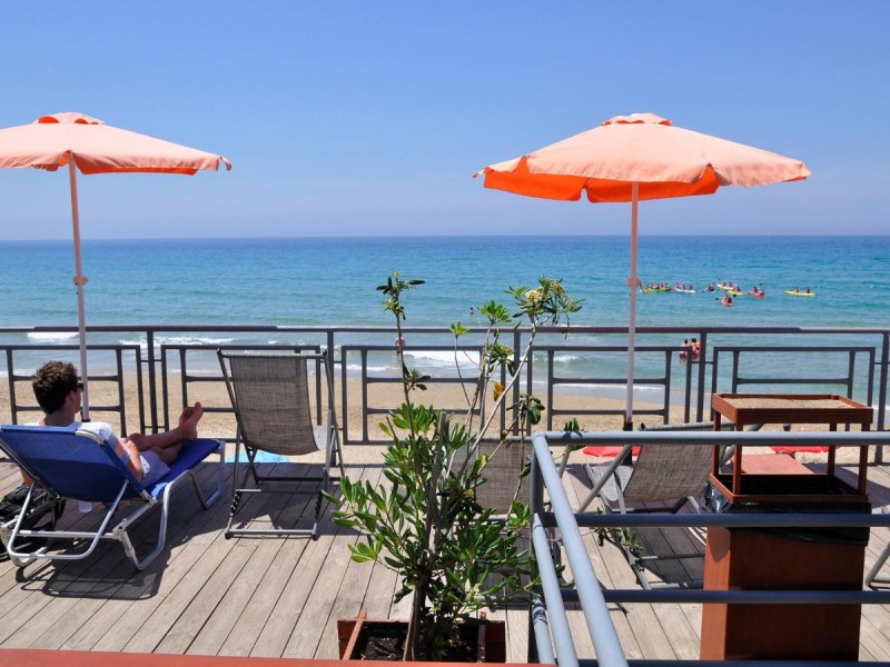 Image: Pink Palace Beach Resort