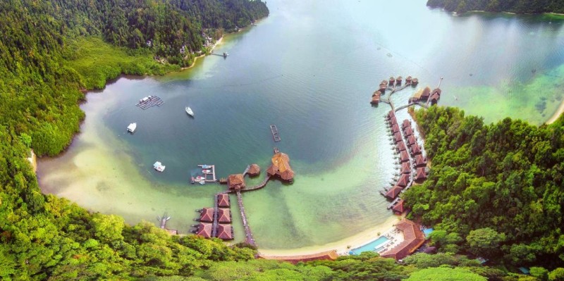 Image: Gayana Marine Resort