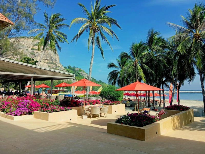 Image: Anantasila Beach Resort Hua Hin