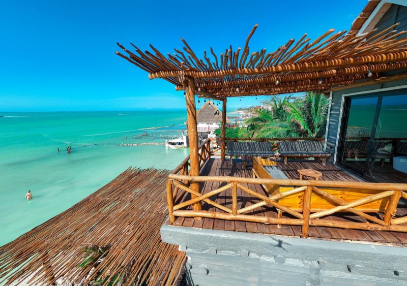 Image: Spirit Holbox