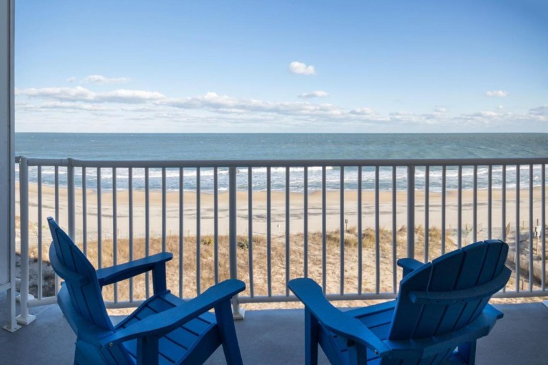 Image: SeaLoft Oceanfront Hotel