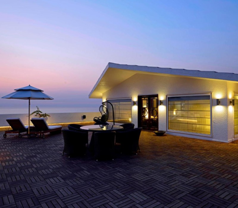 Image: Sun-n-Sand Mumbai Juhu Beach
