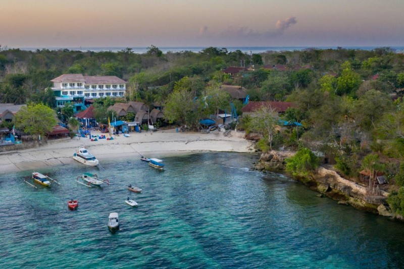 Image: The Tanis Beach Resort Nusa Lembongan