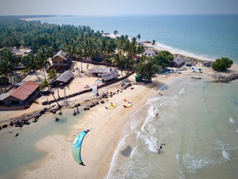 Image: Surfpoint Sri Lanka Kite Village