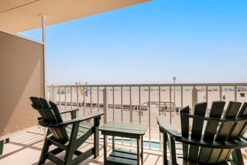 Image: Comfort Inn Ocean City Boardwalk