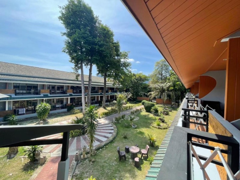 Image: Phi Phi Andaman Beach Resort