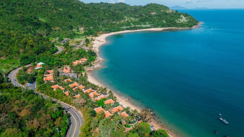 Image: Son Tra Beach Resort & Spa Danang
