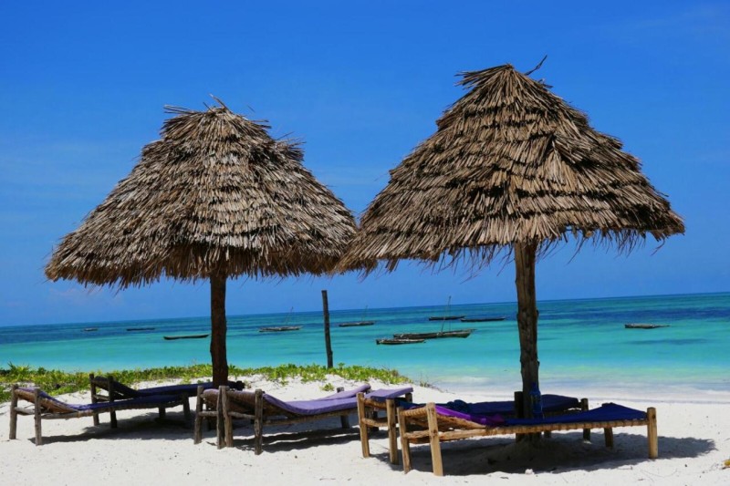 Image: Blue Earth Beach Bungalow