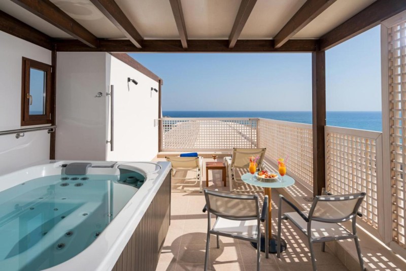 Image: Kriti Beach Hotel