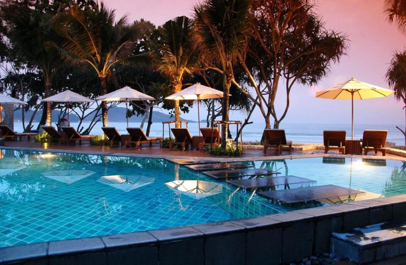 Image: Impiana Beachfront Resort Patong, Phuket