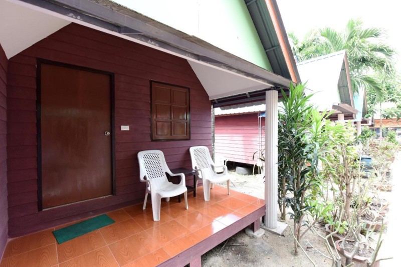 Image: Phi Phi Twin Palms Bungalow