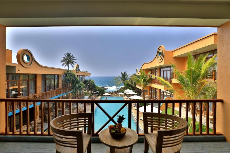 Image: Thaproban Pavilion Waves