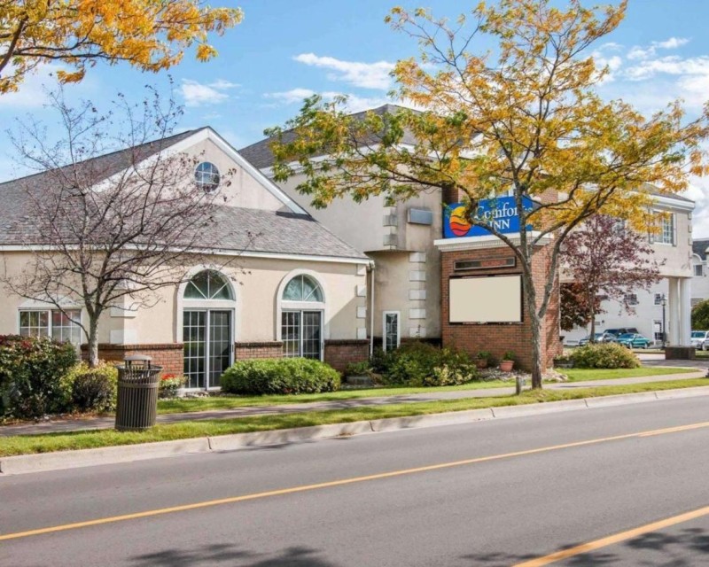 Image: Comfort Inn Lakeside