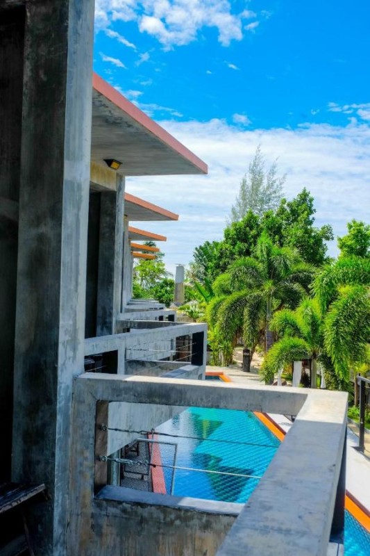 Image: See Through Resort Haad Yao