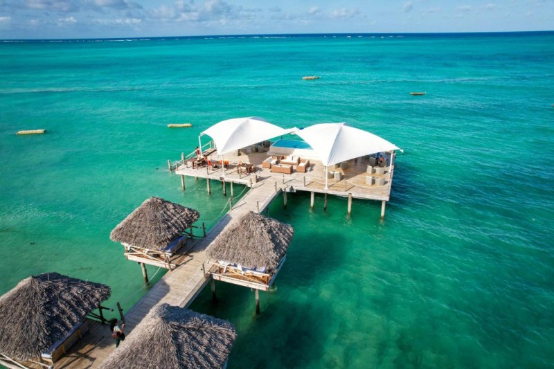 Image: Blue Moon Resort