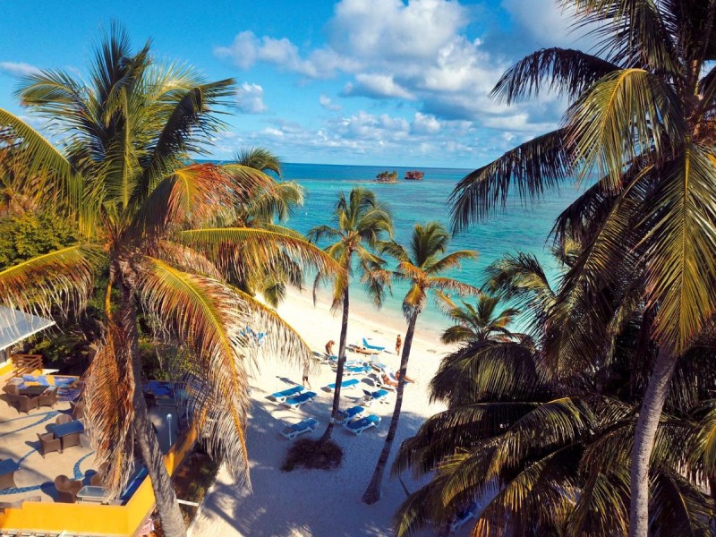 Image: Hotel Cocoplum Beach