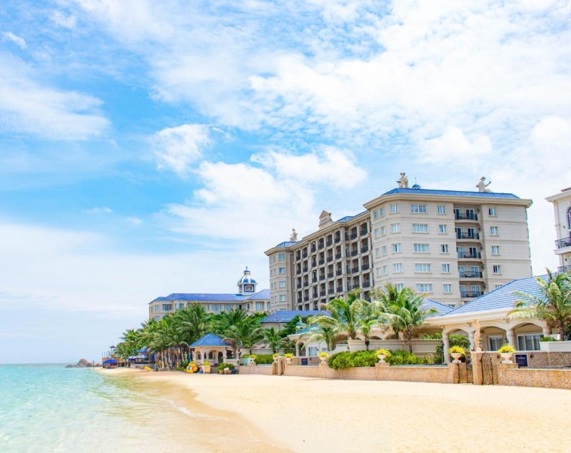 Image: Lan Rung Beach Resort