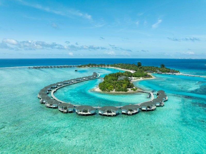 Image: Cinnamon Dhonveli Maldives - Complimentary Speedboat Return for 2 pax on 7 nights or more stays valid to 31 Oct 2027 & up to 2 kids stay free