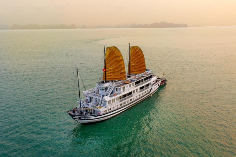 Image: Garden Peak Cruise
