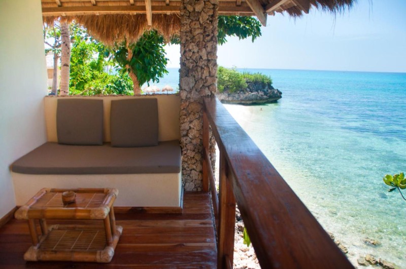 Image: Tepanee Beach Resort