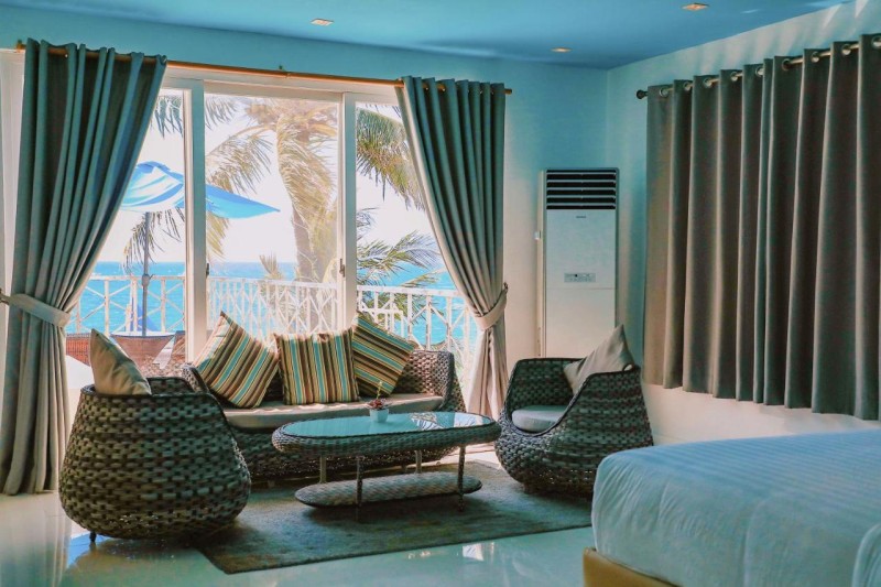 Image: Boracay Ocean Club Beach Resort