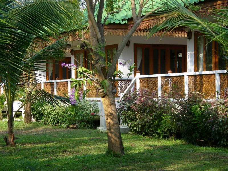 Image: Ruen Thai Rim Haad