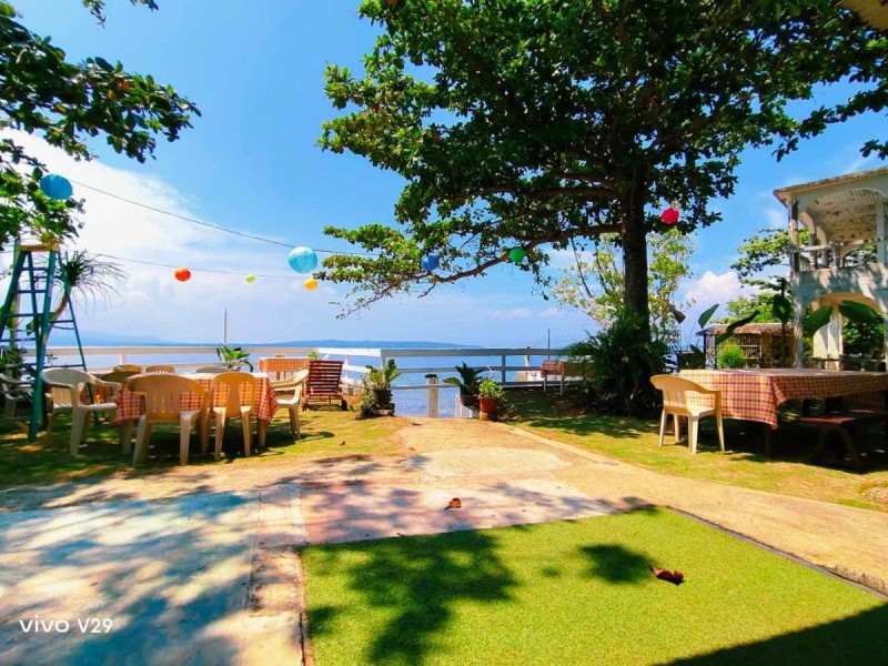Image: Rene's Resort