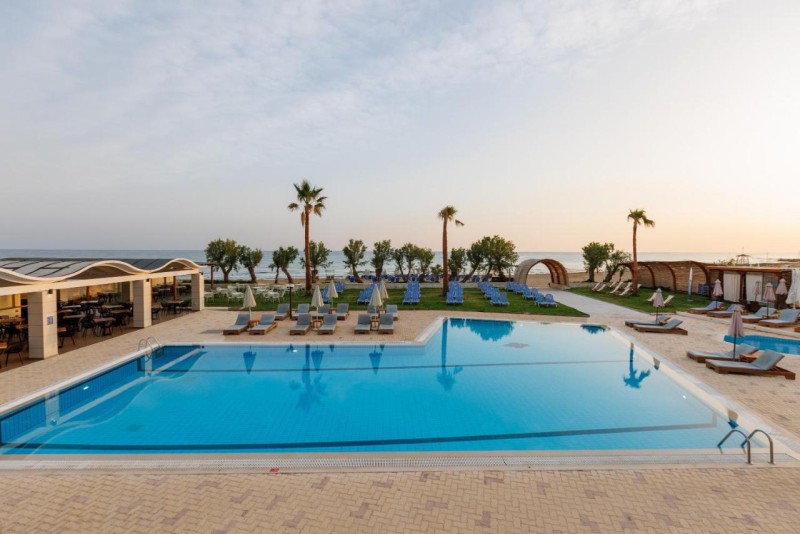 Image: Malia Bay Beach Hotel & Bungalows