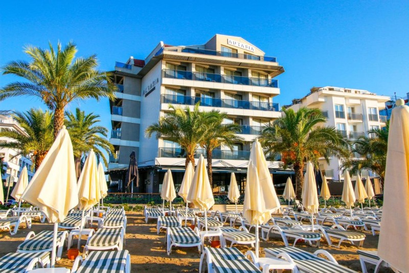 Image: Aurasia Beach Hotel