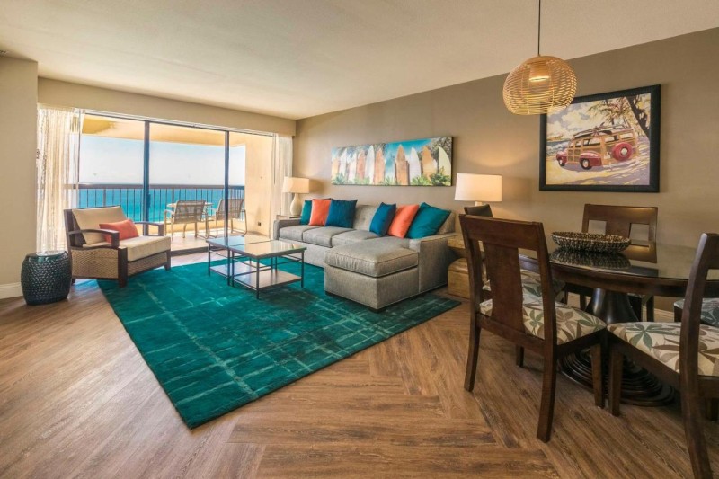 Image: Aston Waikiki Beach Tower