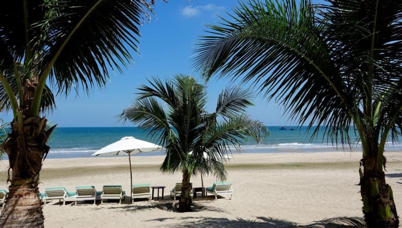 Image: Full Moon Village Resort