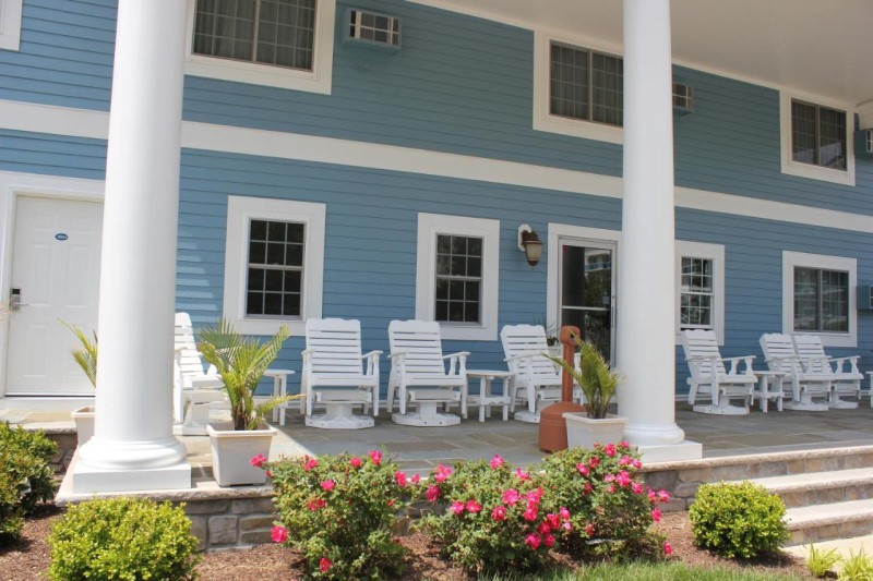 Image: Commander Beach House Hotel