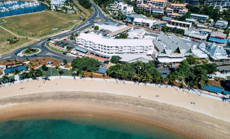 Image: Airlie Beach Hotel