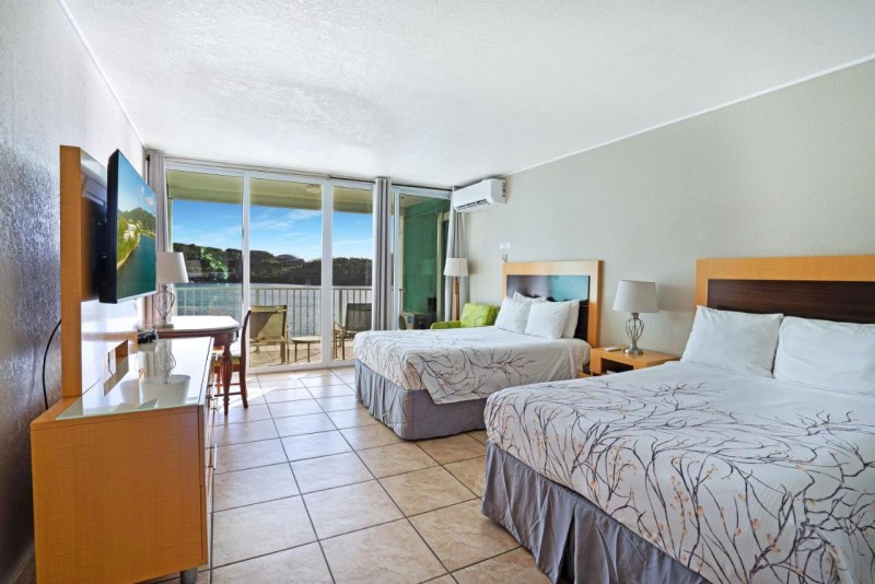 Image: Lindbergh Bay Hotel