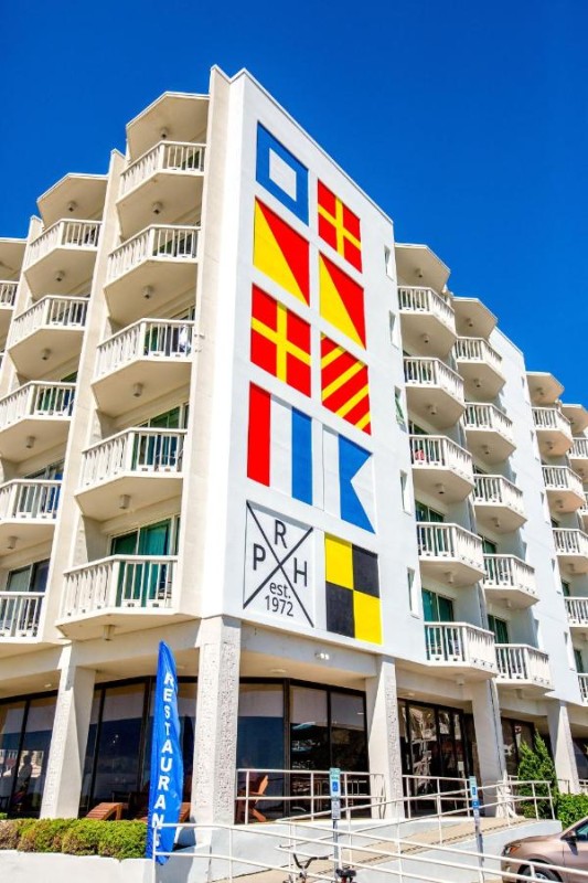 Image: Port Royal Oceanfront Hotel