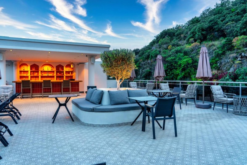 Image: Montebello Deluxe Hotel