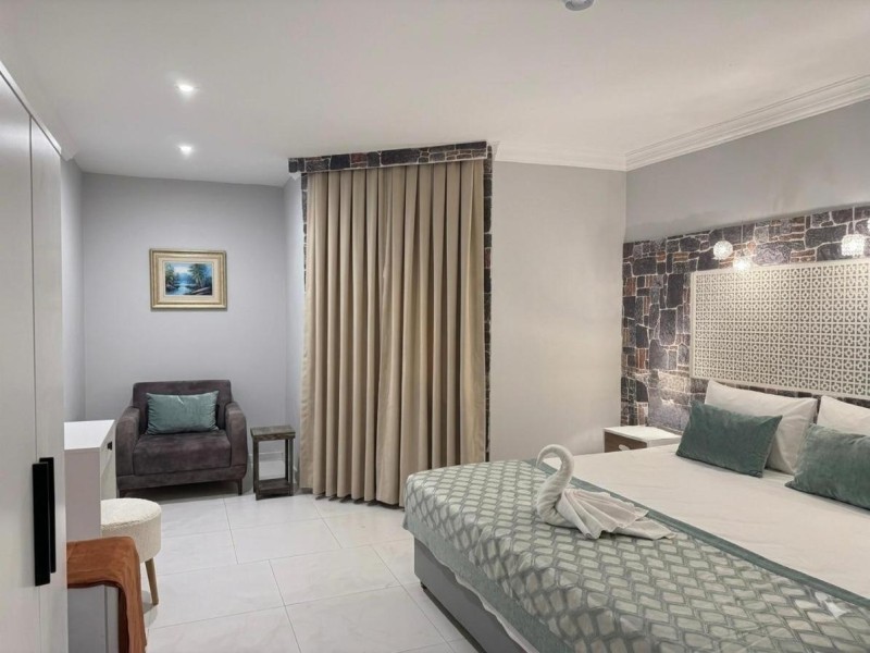 Image: Salinas Hotel