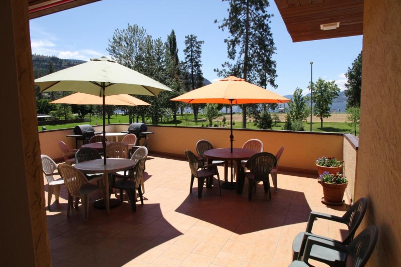 Image: Waterfront Inn