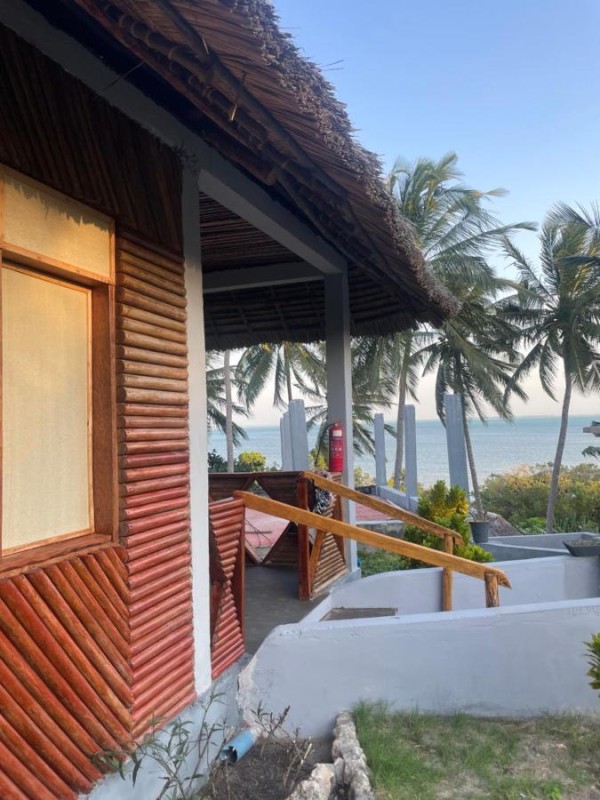 Image: Mafia Beach Bungalows sea view