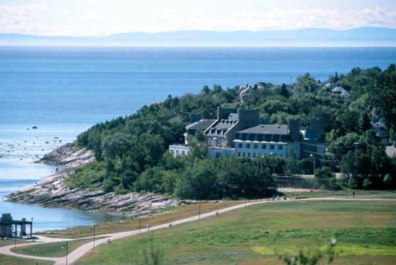 Image: Hôtel le Manoir Baie-Comeau