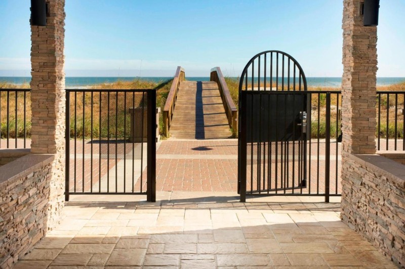 Image: Four Points by Sheraton Jacksonville Beachfront