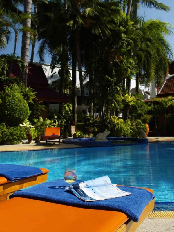 Image: Safari Beach Hotel Patong
