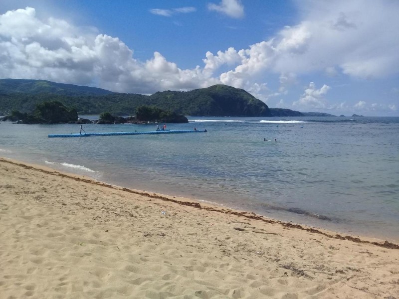 Image: JoSurfInn, Puraran Beach