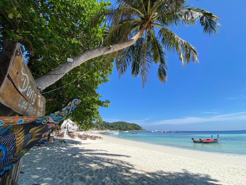 Image: Dong Talay Lipe Beach Resort