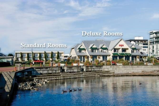 Image: Sidney Waterfront Inn & Suites