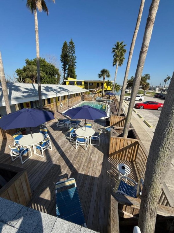 Image: Barefoot Bay Resort Motel