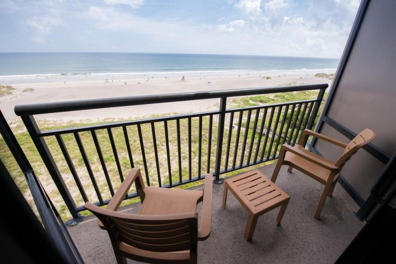 Image: Shell Island Resort - All Oceanfront Suites
