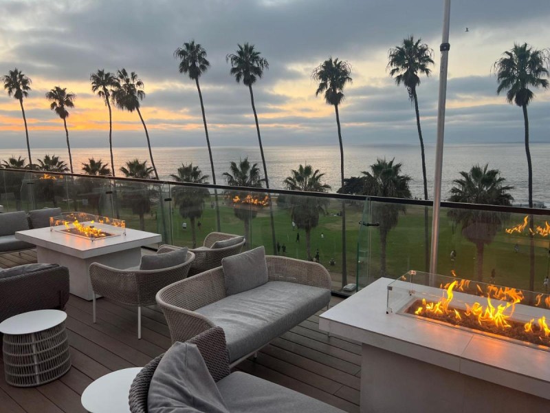 Image: La Jolla Cove Suites
