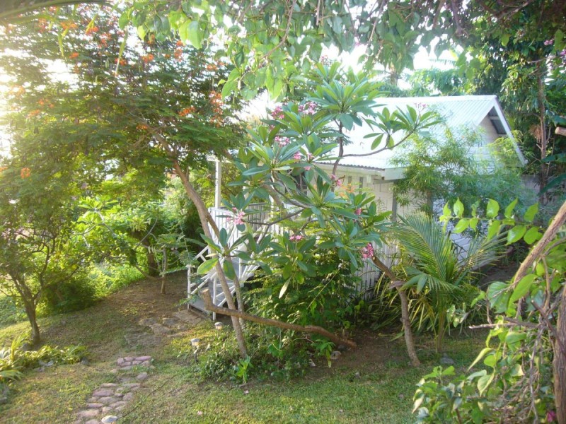 Image: Green Roof Inn